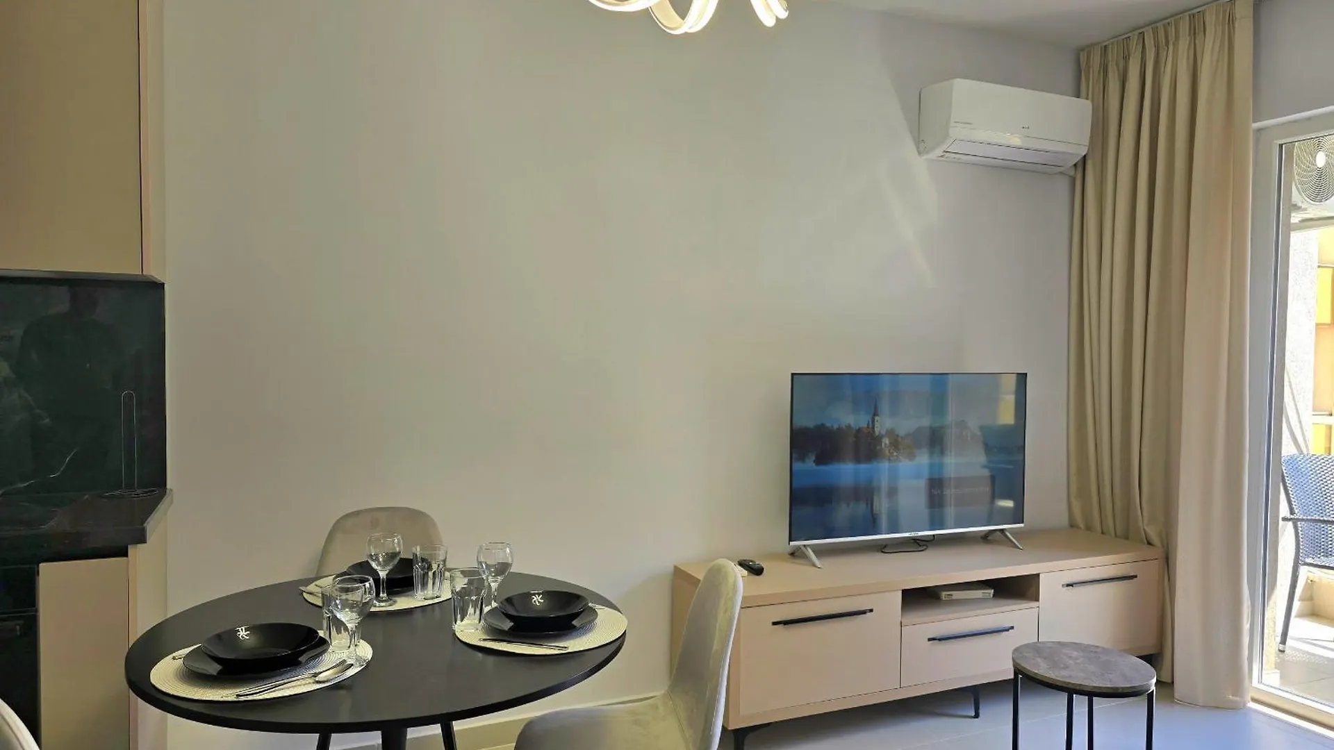 Happy Stay Apartment By The Sea 093 Golem  0*, Golem (Tirana) Albania