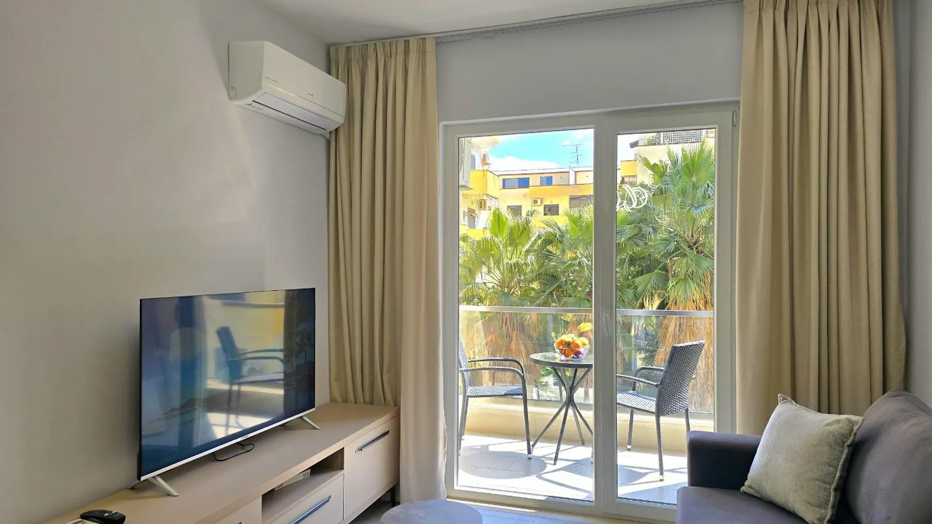 Happy Stay Apartment By The Sea 093 Golem